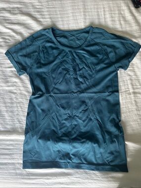 lululemon athletica Short-Sleeve Athletic Tee in Teal Blue